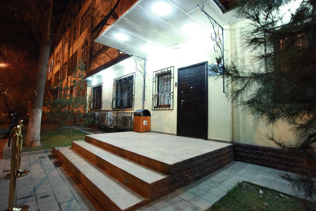 Hayot Hostel Tashkent Bagian luar foto